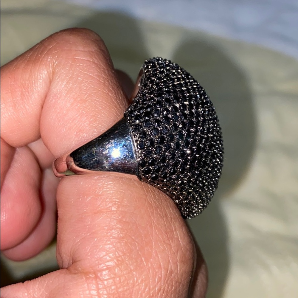Ring - Picture 2 of 3